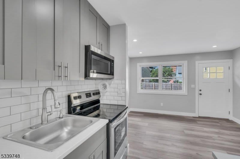 1300 Fulton St – photo 3