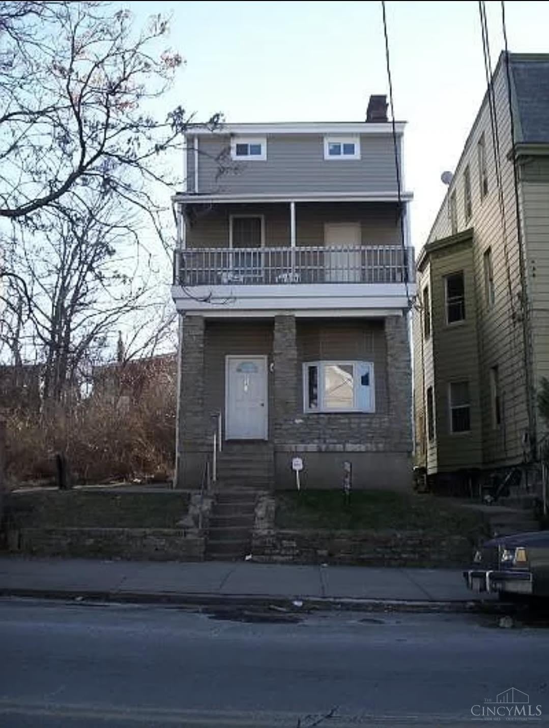 241 E University Avenue – photo 2