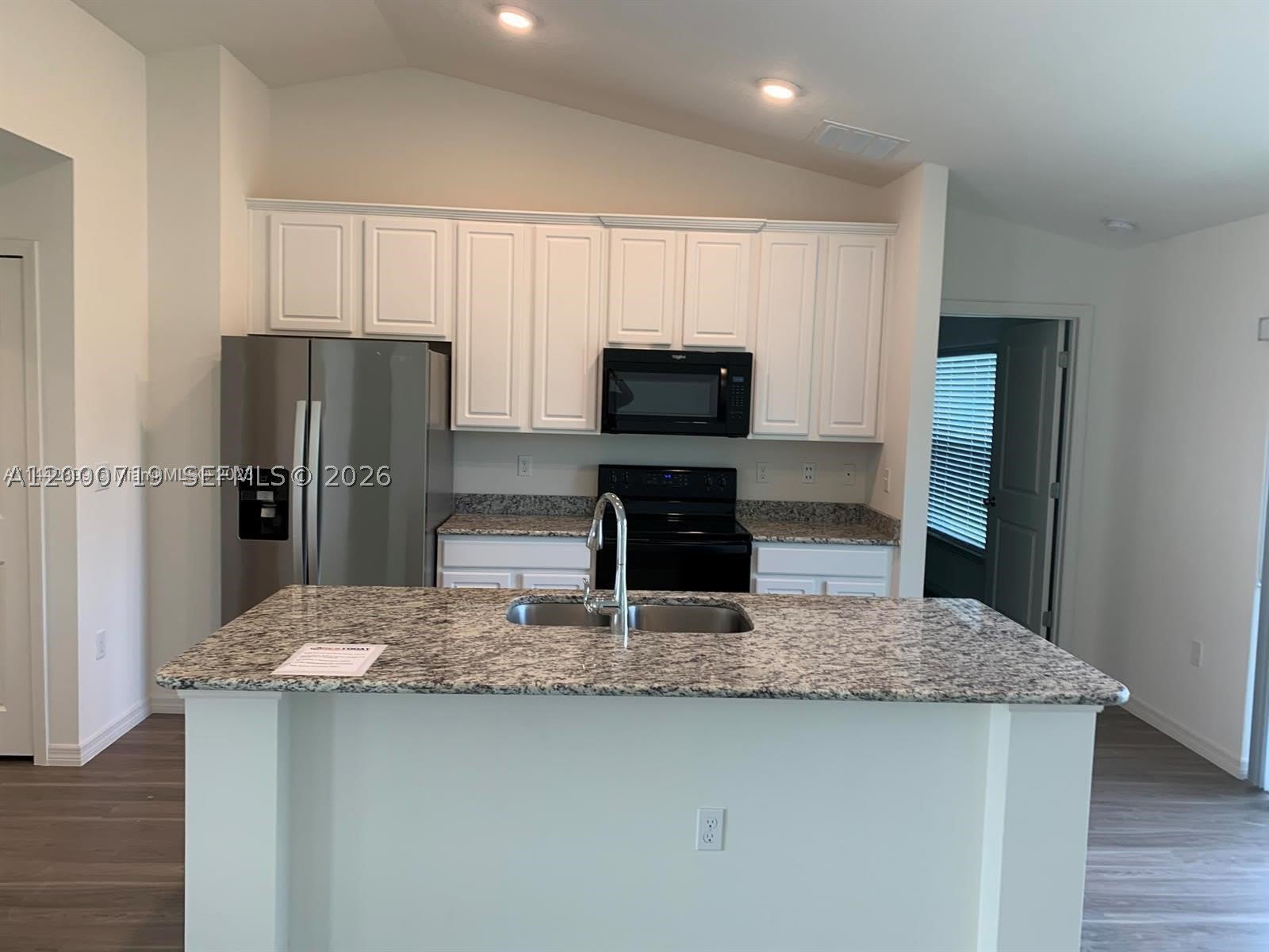 2217 Sw Halissee St – photo 2