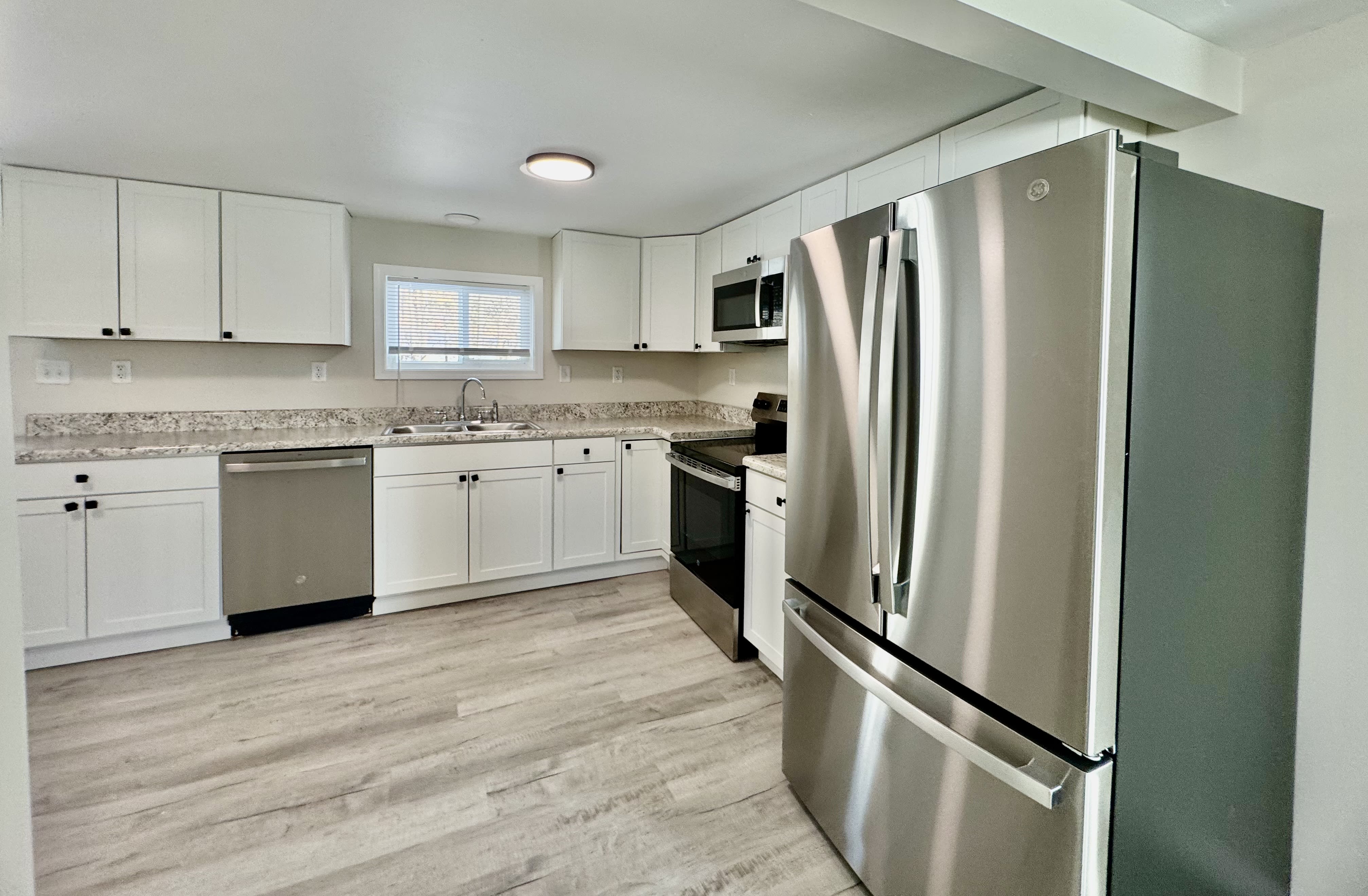 1070 Hightop Rd – photo 5