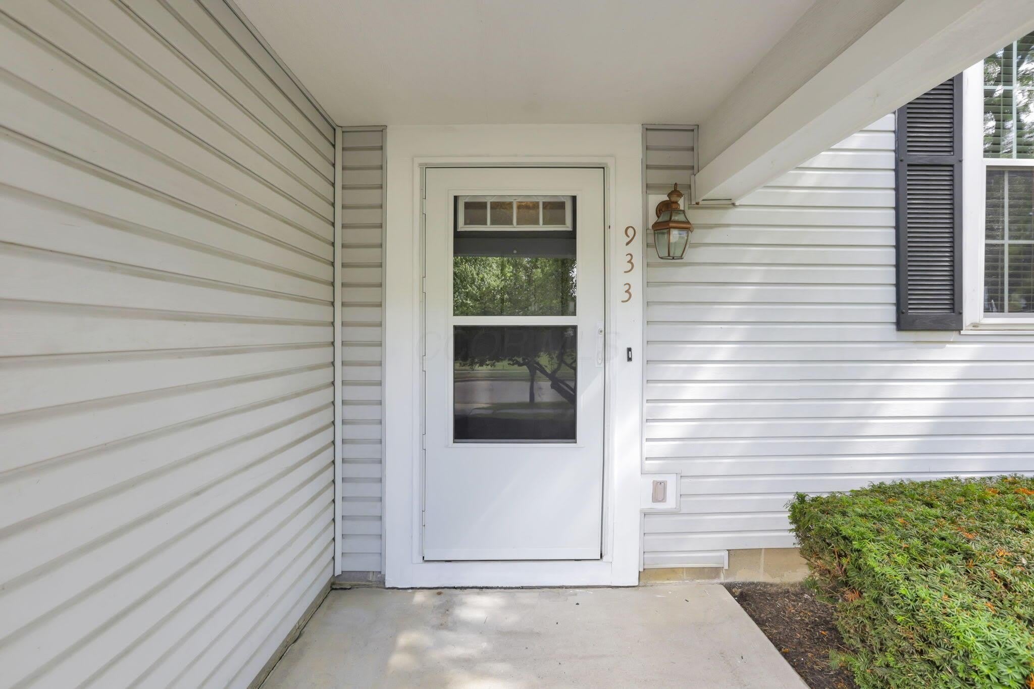 933 Briaro Street – photo 3