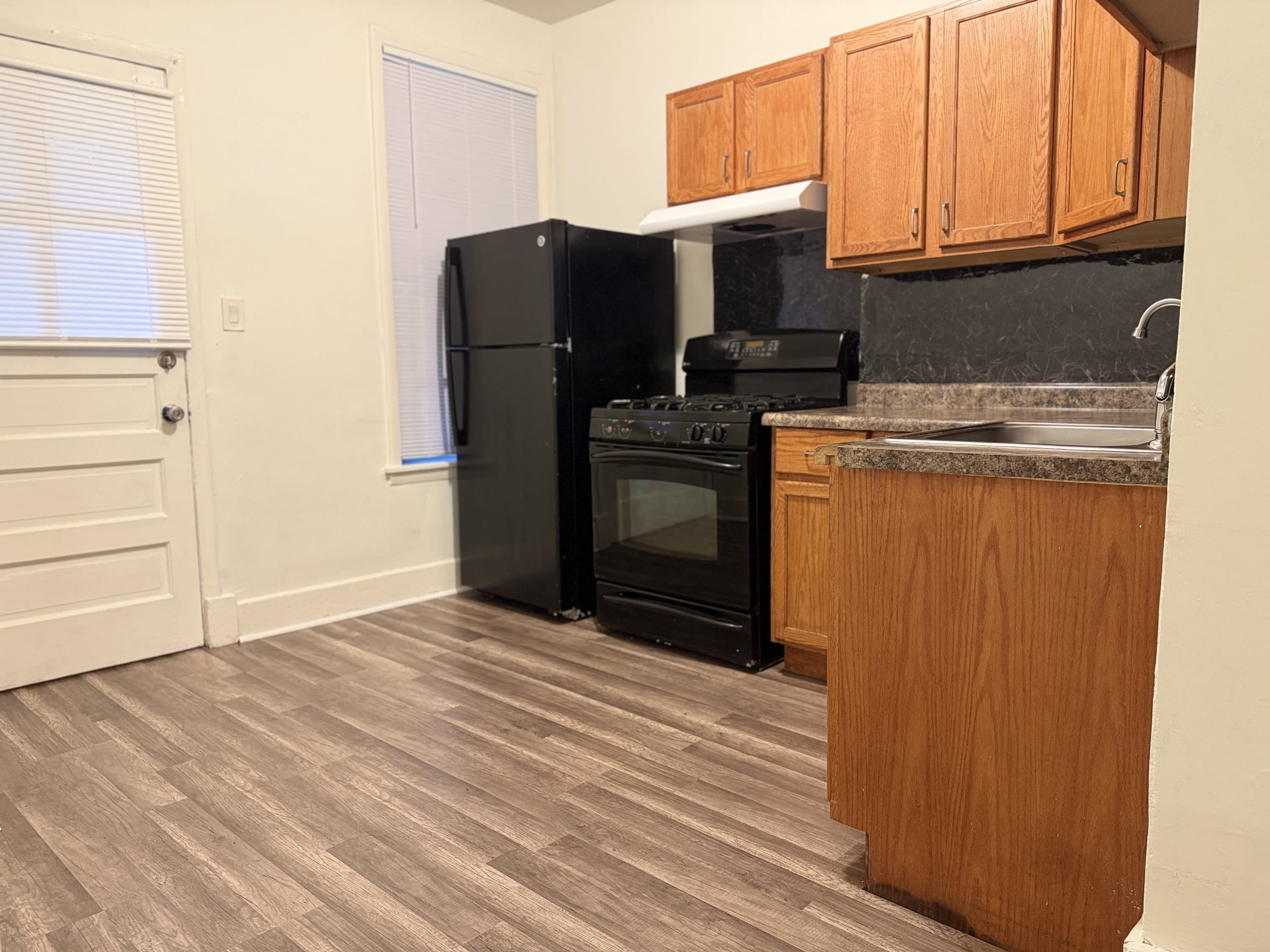 11335 South Langley Avenue #1 – photo 4
