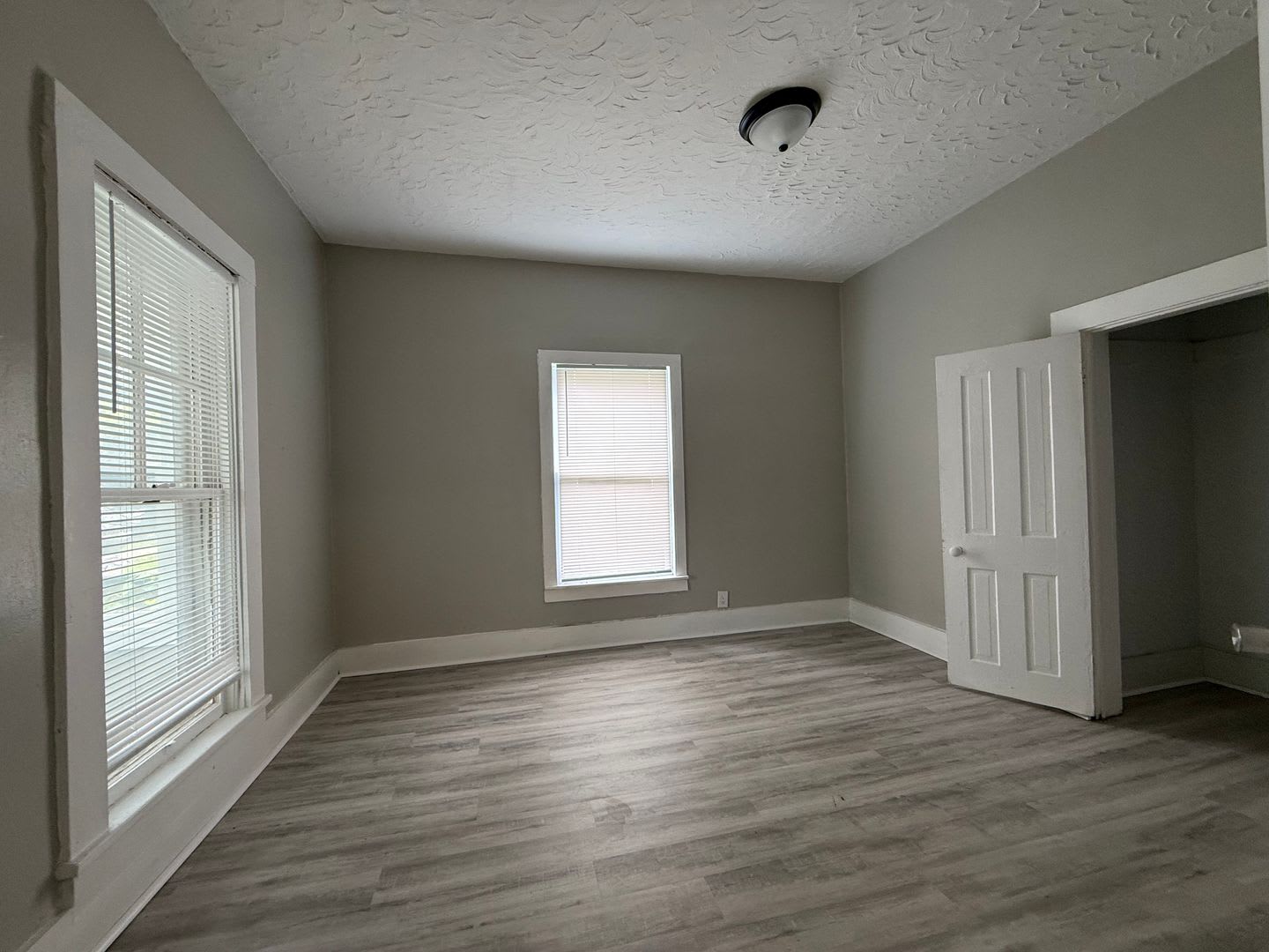For Rent 1203 S Shipley Spacious 2 Bedroom Home New Appliances Washer Dryer Hookups Included – photo 4