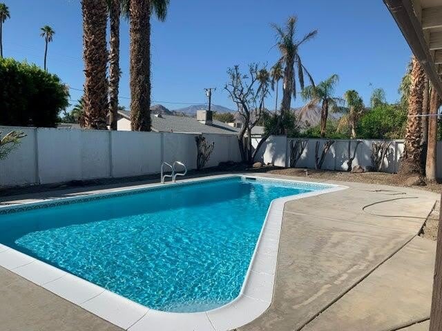 42960 Texas Avenue – photo 2