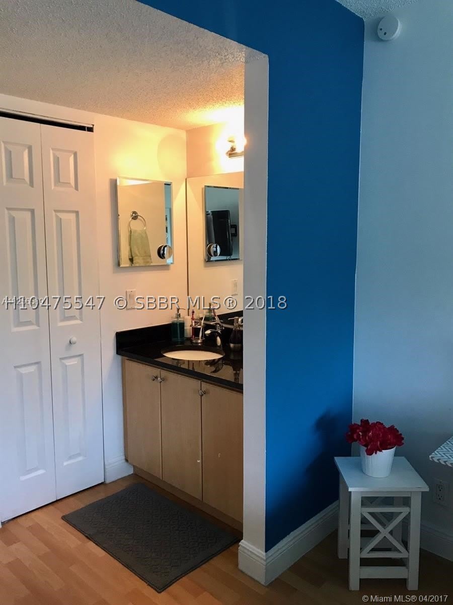 2821 N Course Dr – photo 5