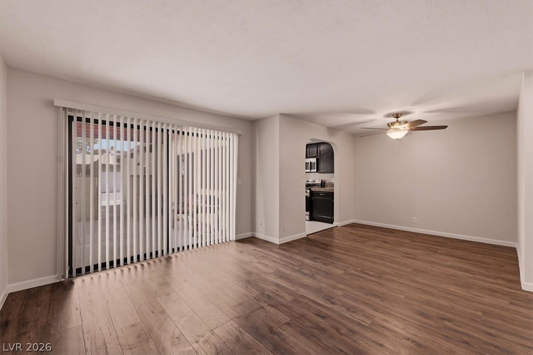 2410 Pickwick Drive – photo 5
