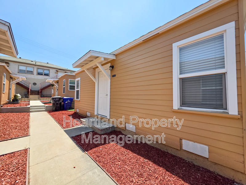 3873 1/2 39th St. – photo 1
