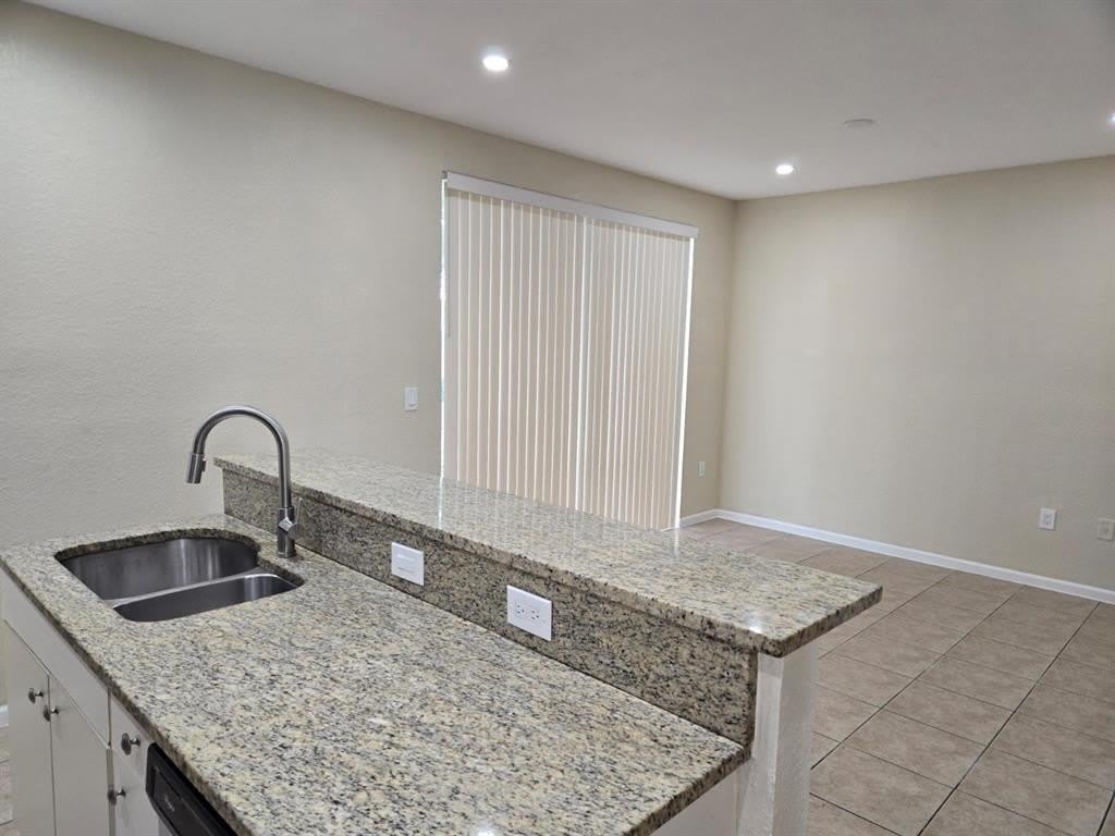 8433 SW 25th Court – photo 4
