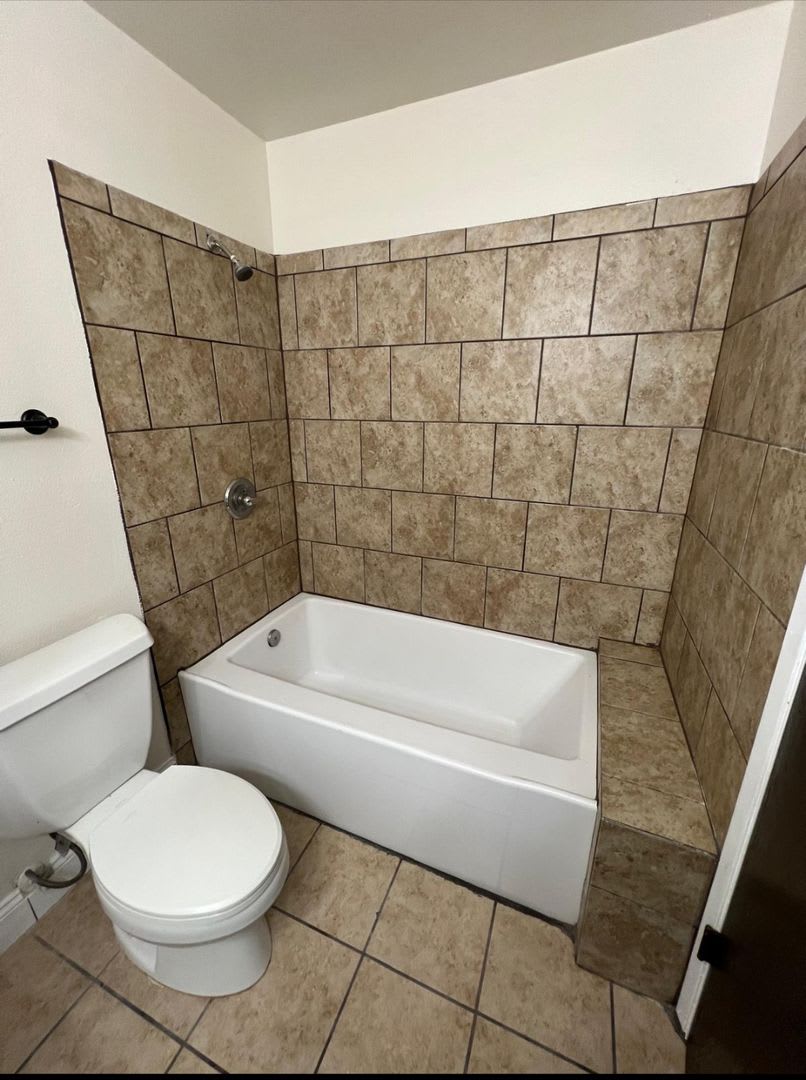 *JUST REDUCED * East Bakersfield Home – photo 5