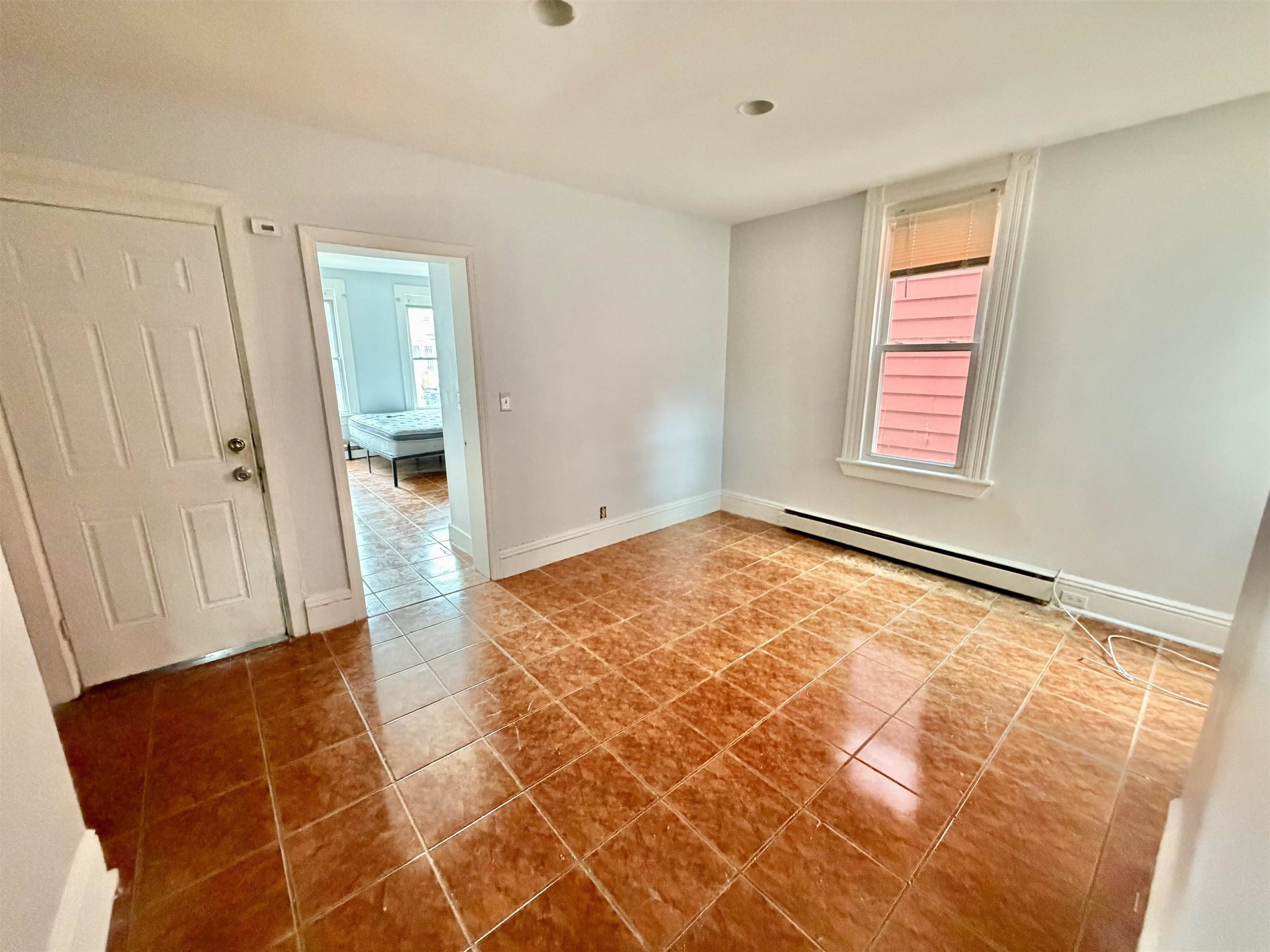 33 Fulton Ave – photo 3