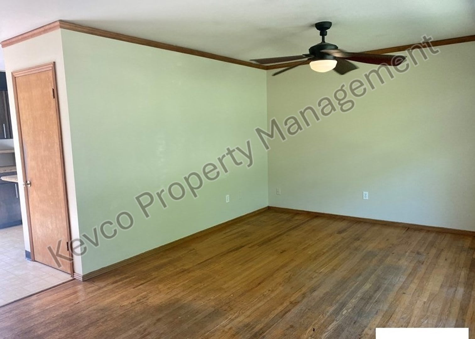 Home With Tons Of Space – photo 5