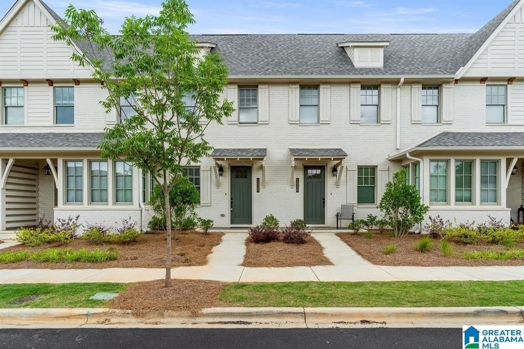 1210 WINDSOR DRIVE – photo 1