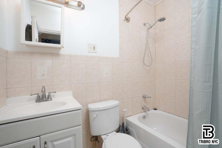 410 W 145th St – photo 4