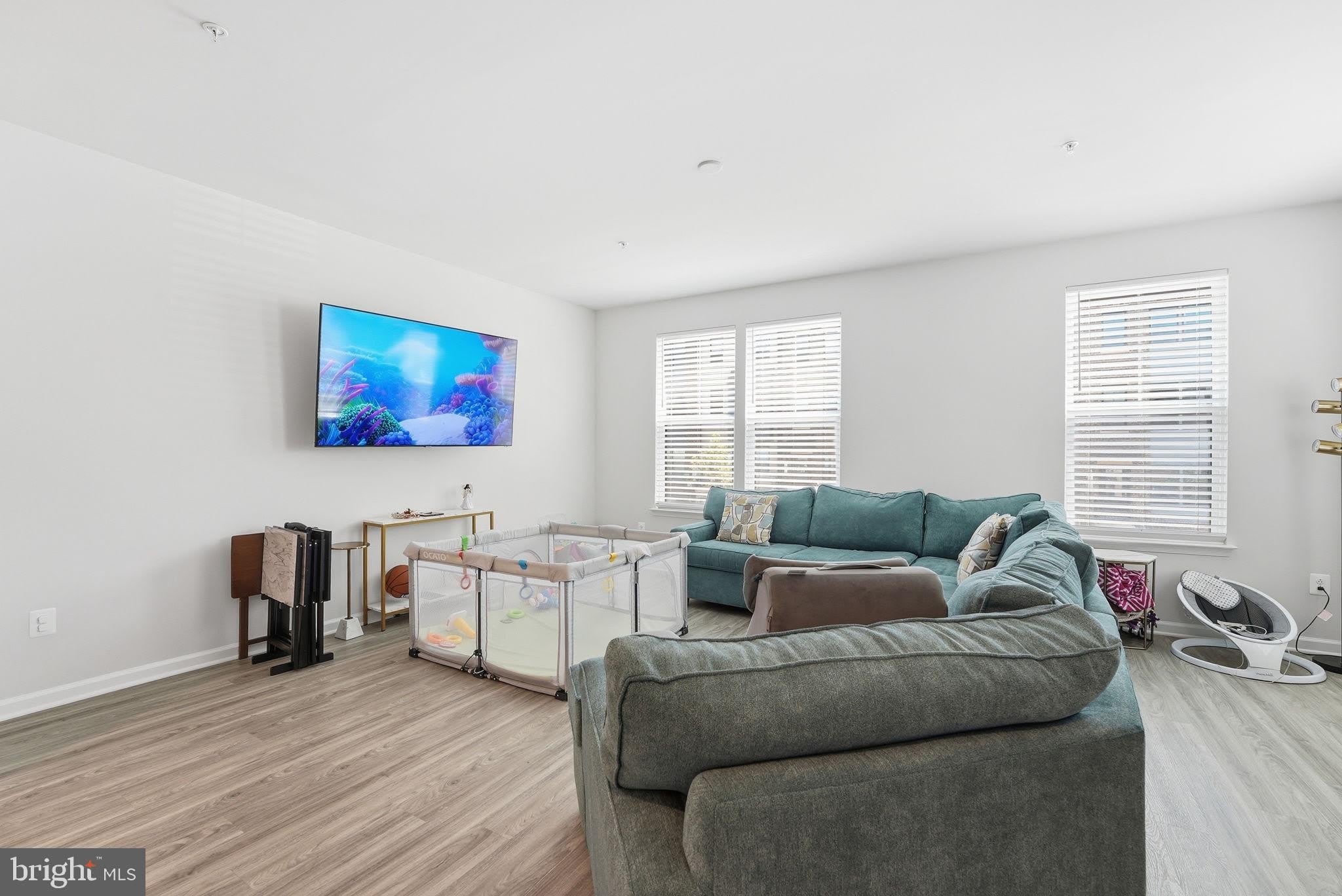 6066 BEAKE ST – photo 3