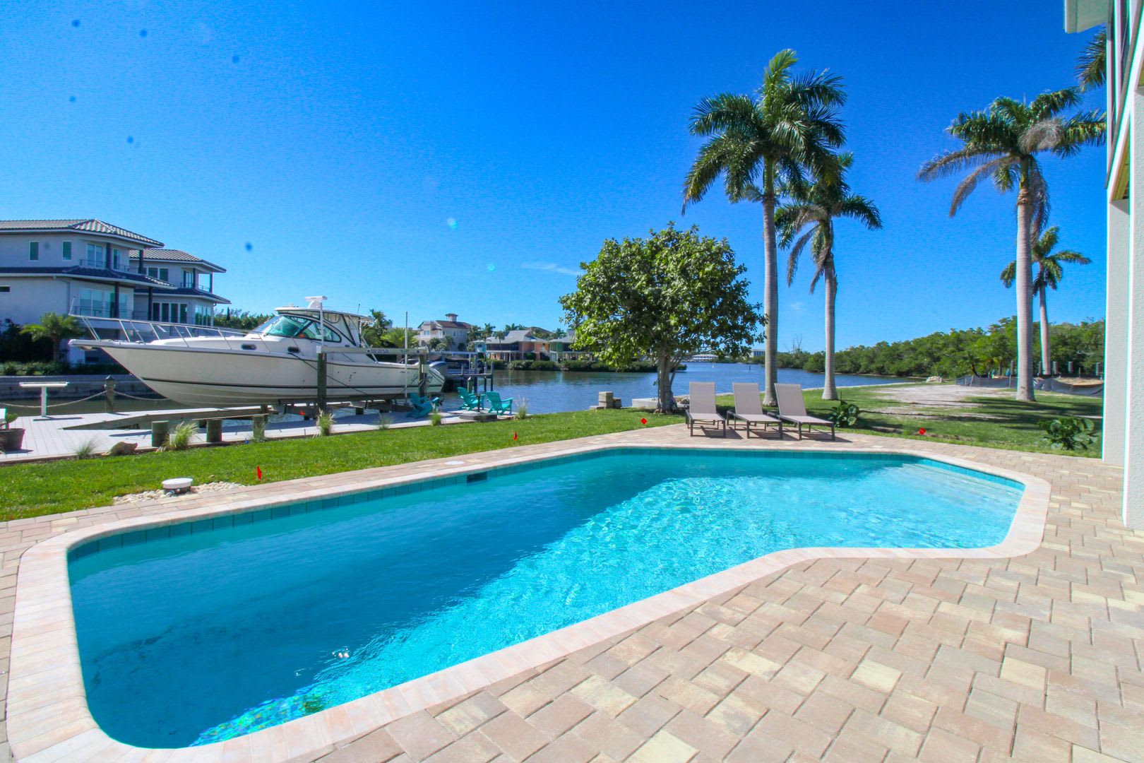 Luxury Waterfront Living Brand New Construction Imperial Shores Of Bonita Springs 3 Bedrooms 3 5 Bathroom Seasonal Be The First To Live Here Dolphin Manatee Sightings – photo 5