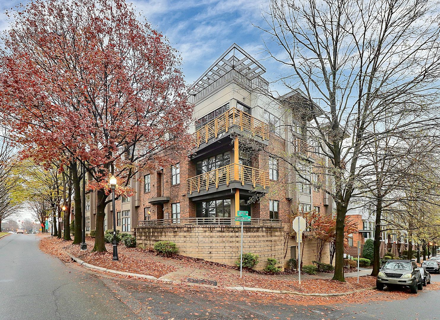 Uptown Living! – photo 3