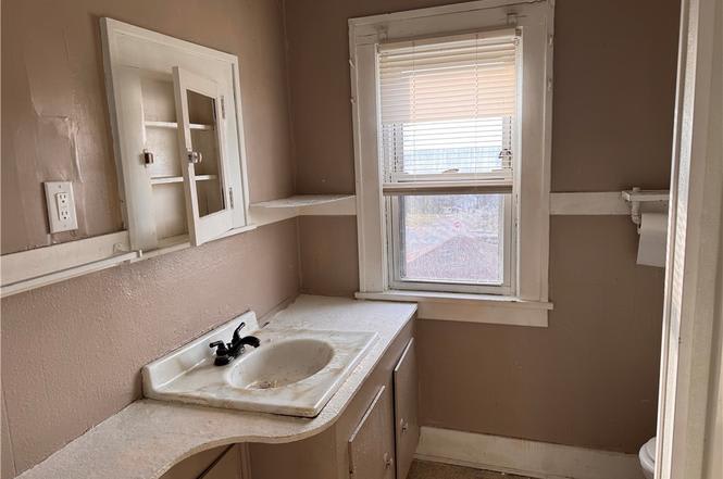 400 Emerson Avenue – photo 1