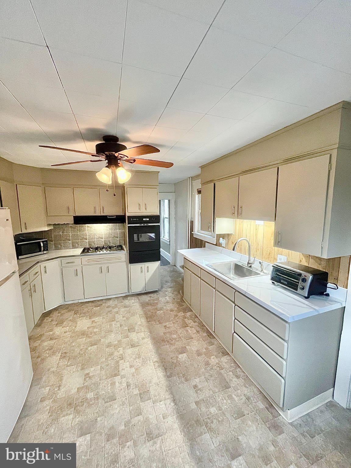 321 UNION Avenue – photo 5