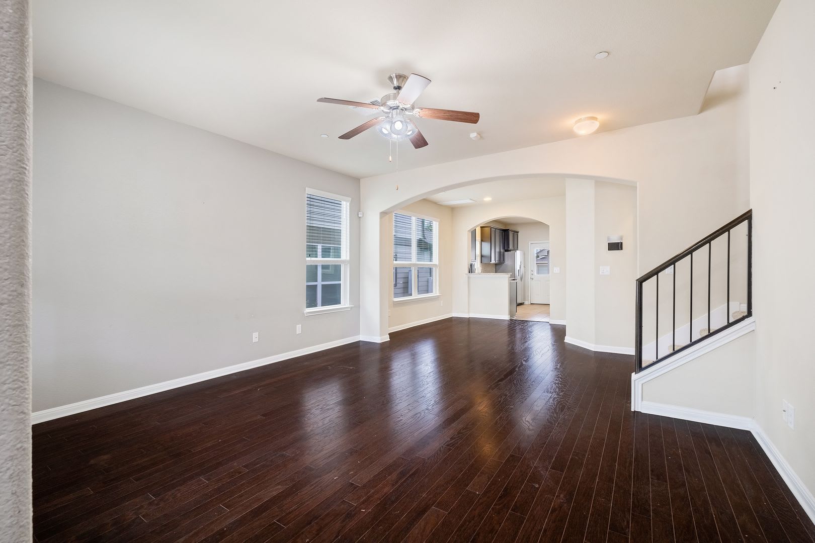 Charming 3 Bedroom 2 5 Bath Townhouse In Cedar Park Town Center – photo 4