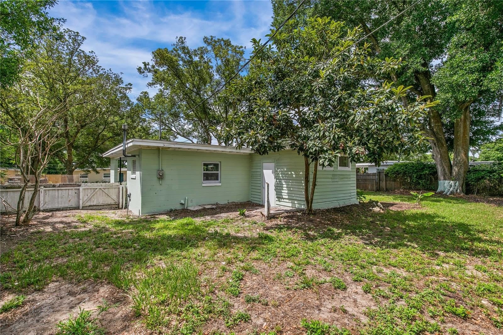 1435 Eden Drive – photo 3