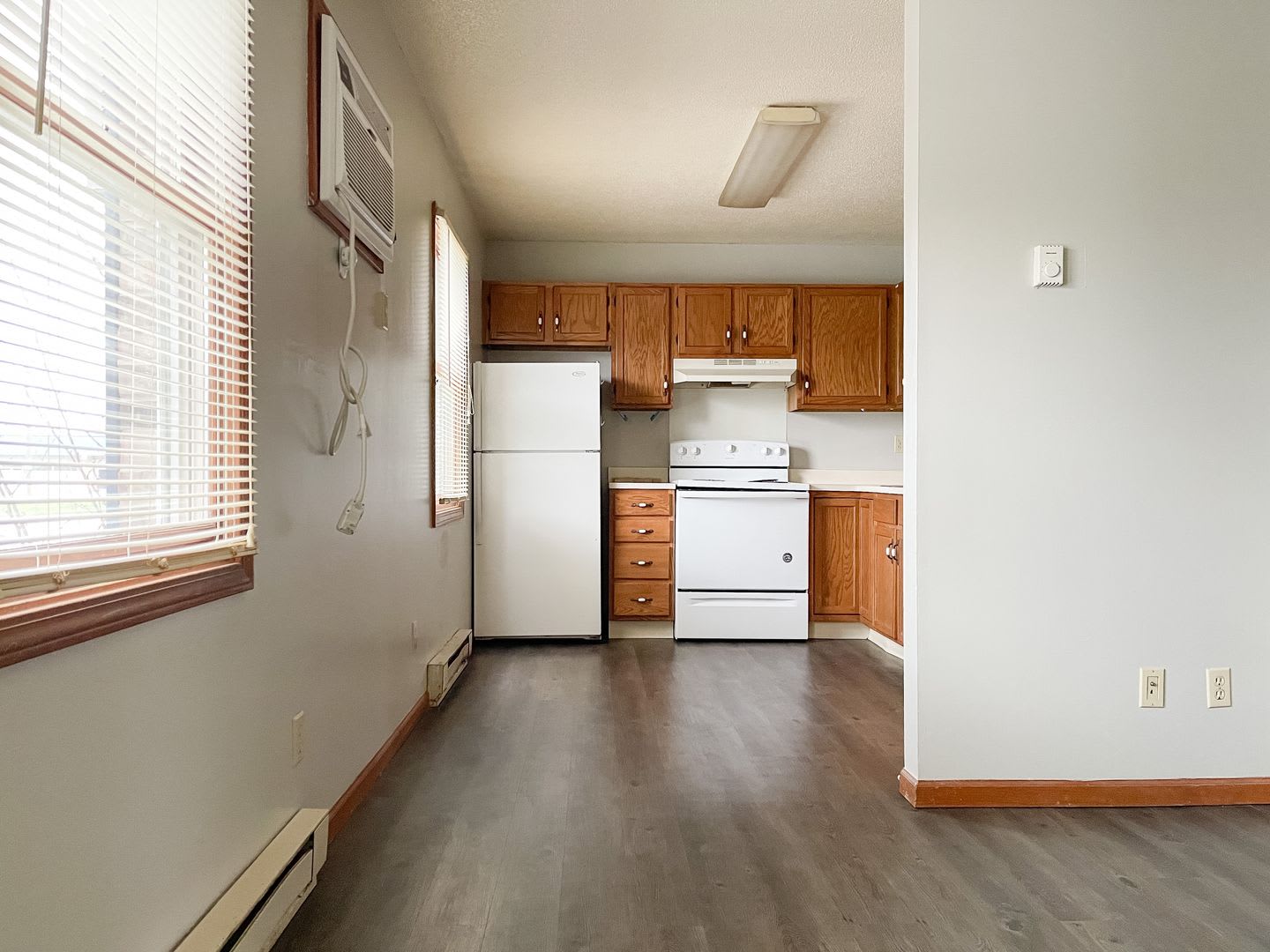 151 E Streeter Ave – photo 3