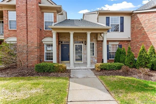 3553 Oakmonte Boulevard – photo 1