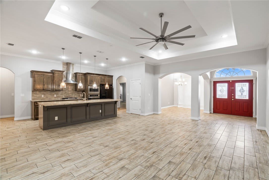 7813 Iron Man Drive – photo 2