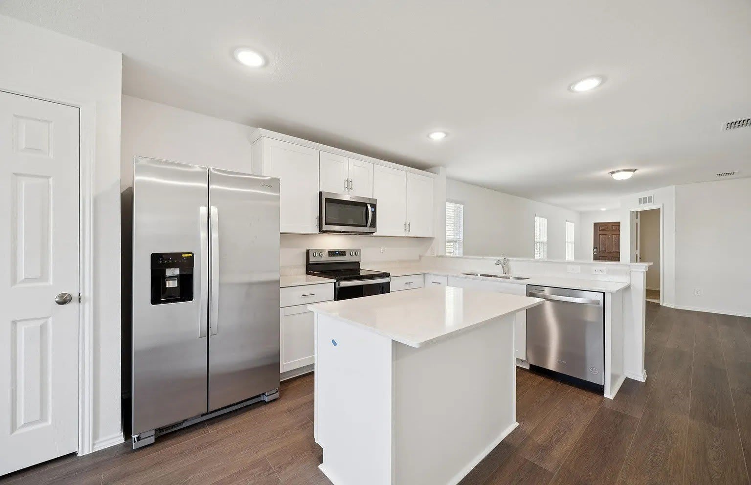 1135 Loch Way – photo 4
