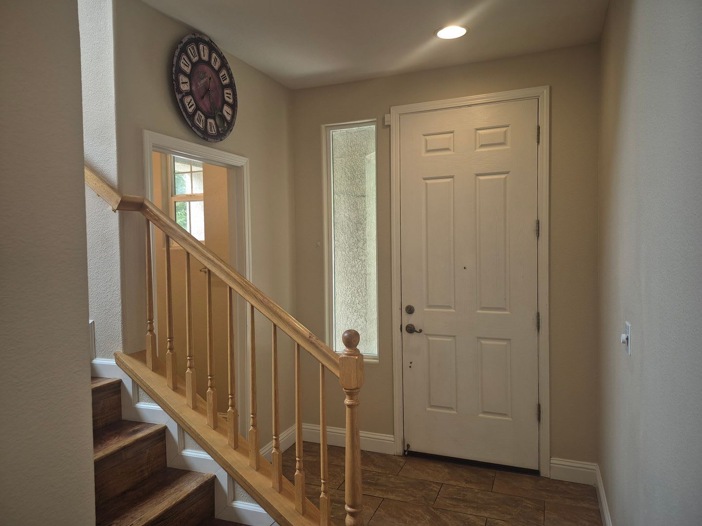 Adorable 3 bedroom 2.5 bath home – photo 3