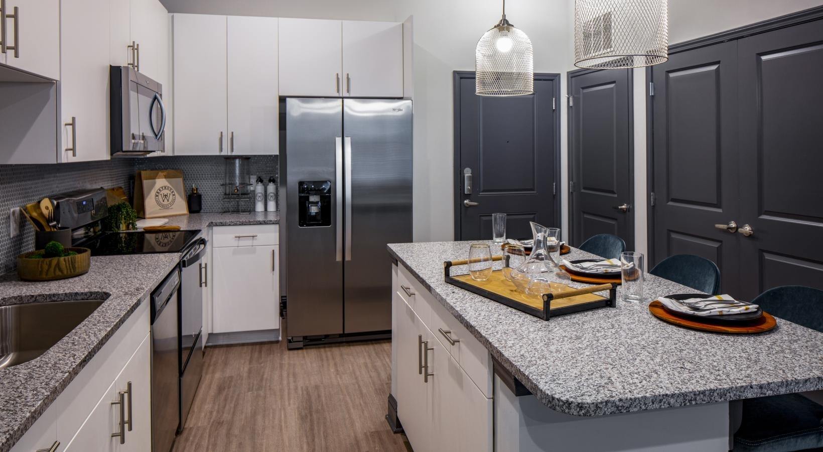 Southgate Manor Apartments – photo 2