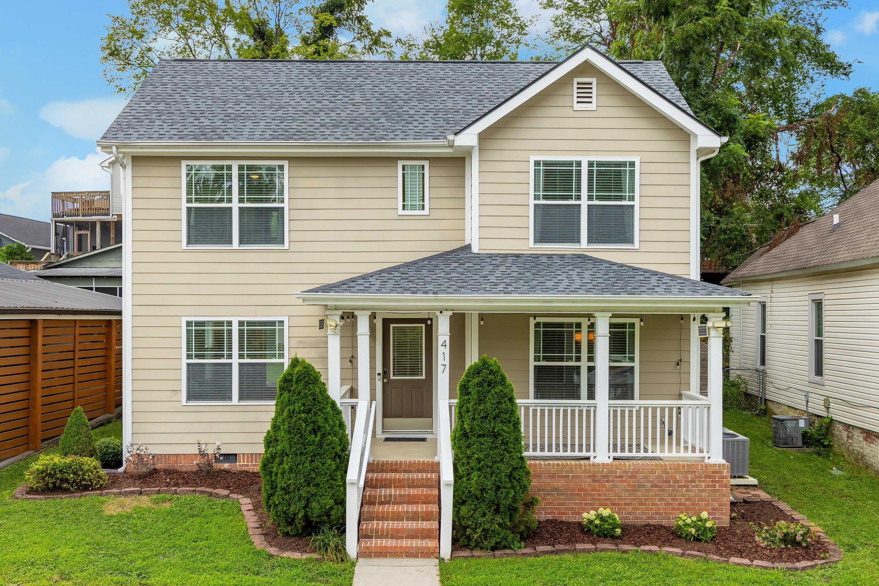 417 Rosewood Street – photo 1