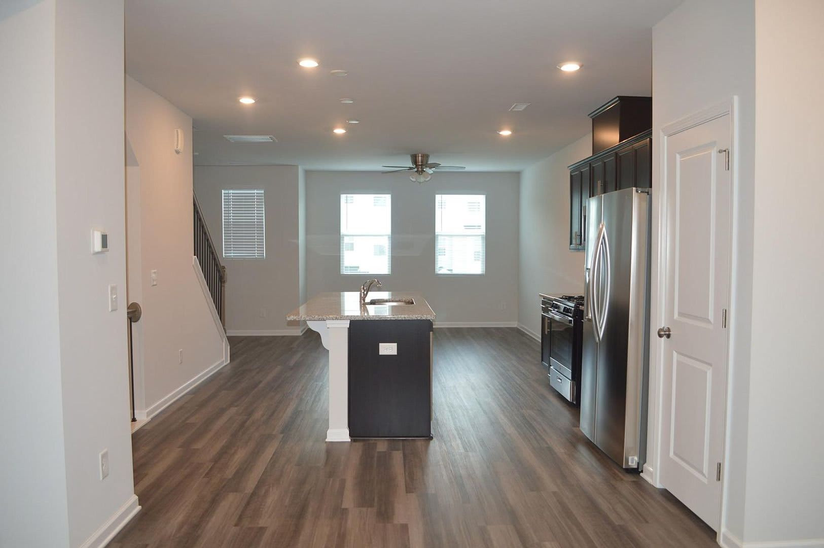 Room in 3 Bedroom Townhome at Southern Magnolia Dr – photo 3