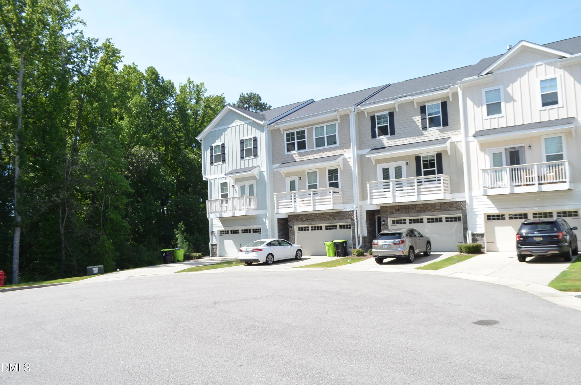 1124 Finch Court – photo 3