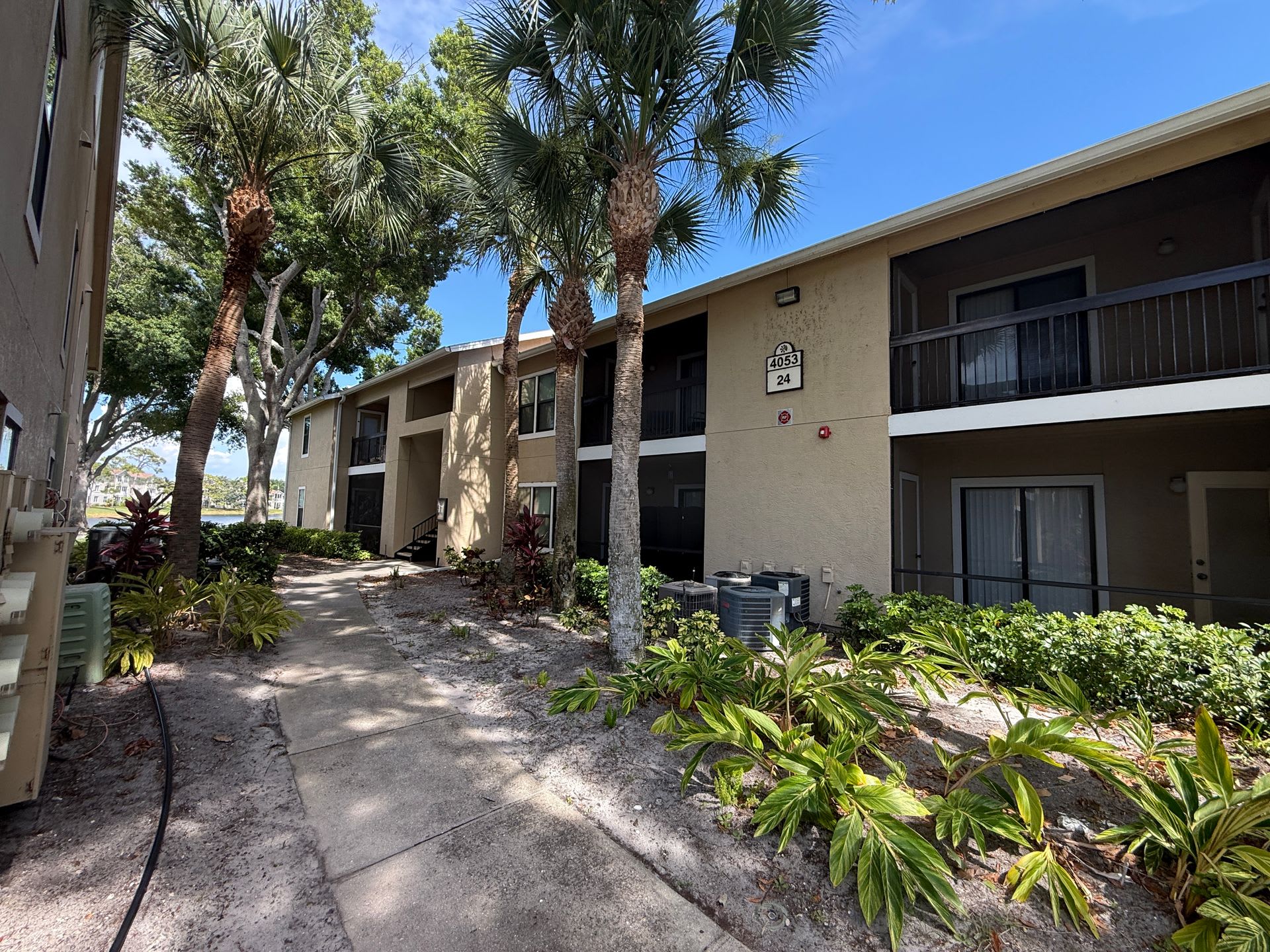 4053 Crockers Lake Blvd #2421 (Vintage Grand) – photo 1