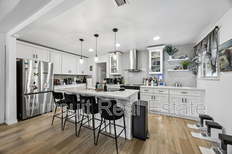 6535 Brandemere Road North – photo 5