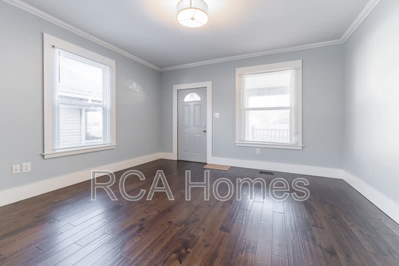 1037 East Tabor Street – photo 5