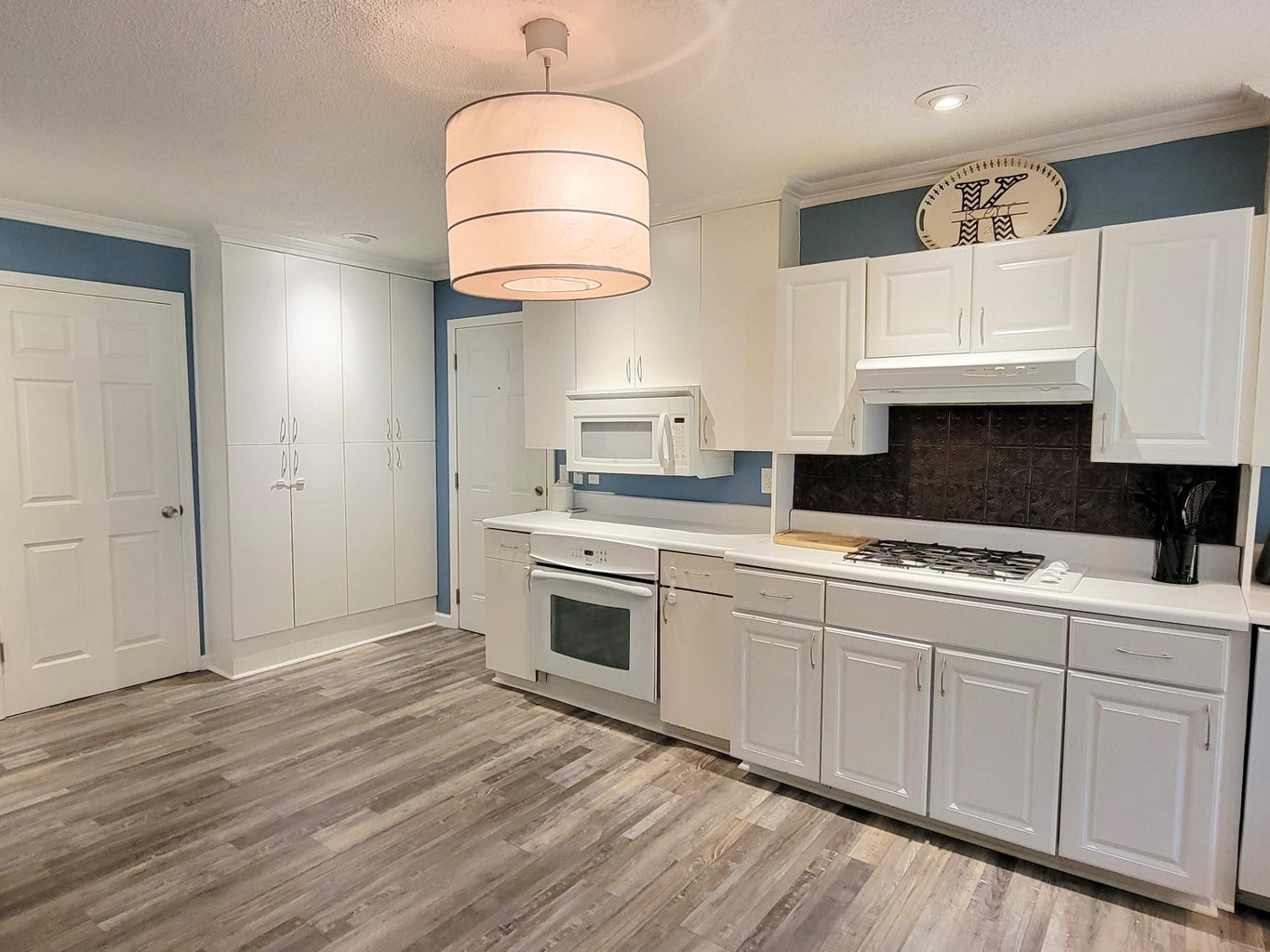 709 James Ave – photo 4