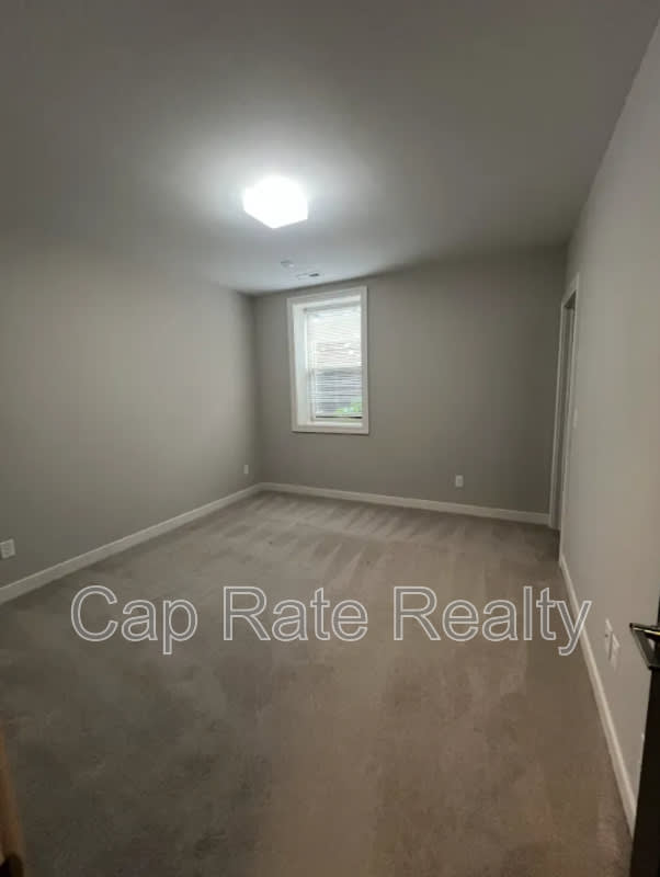 1223 N Grant Ave – photo 5