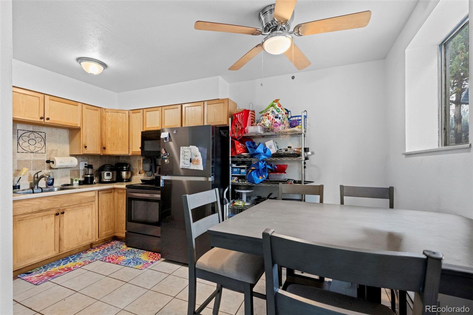 Adorable 2-Bedroom Condo Near Old Town Arvada – photo 5