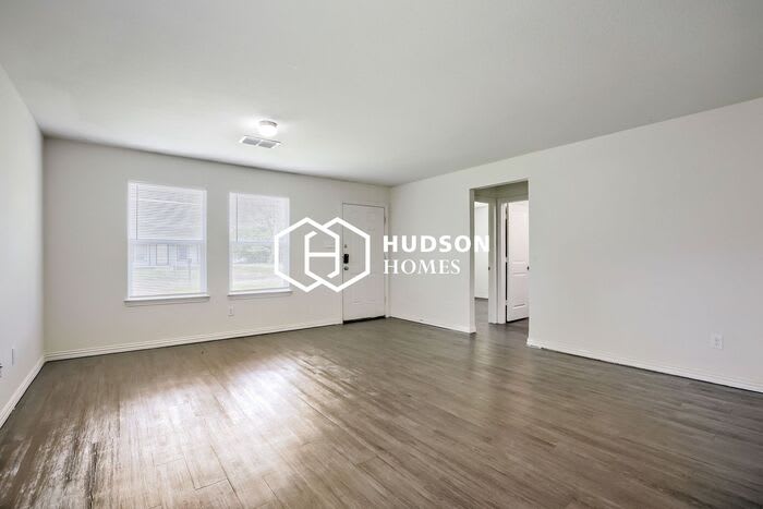 1805 Wellington Street – photo 3