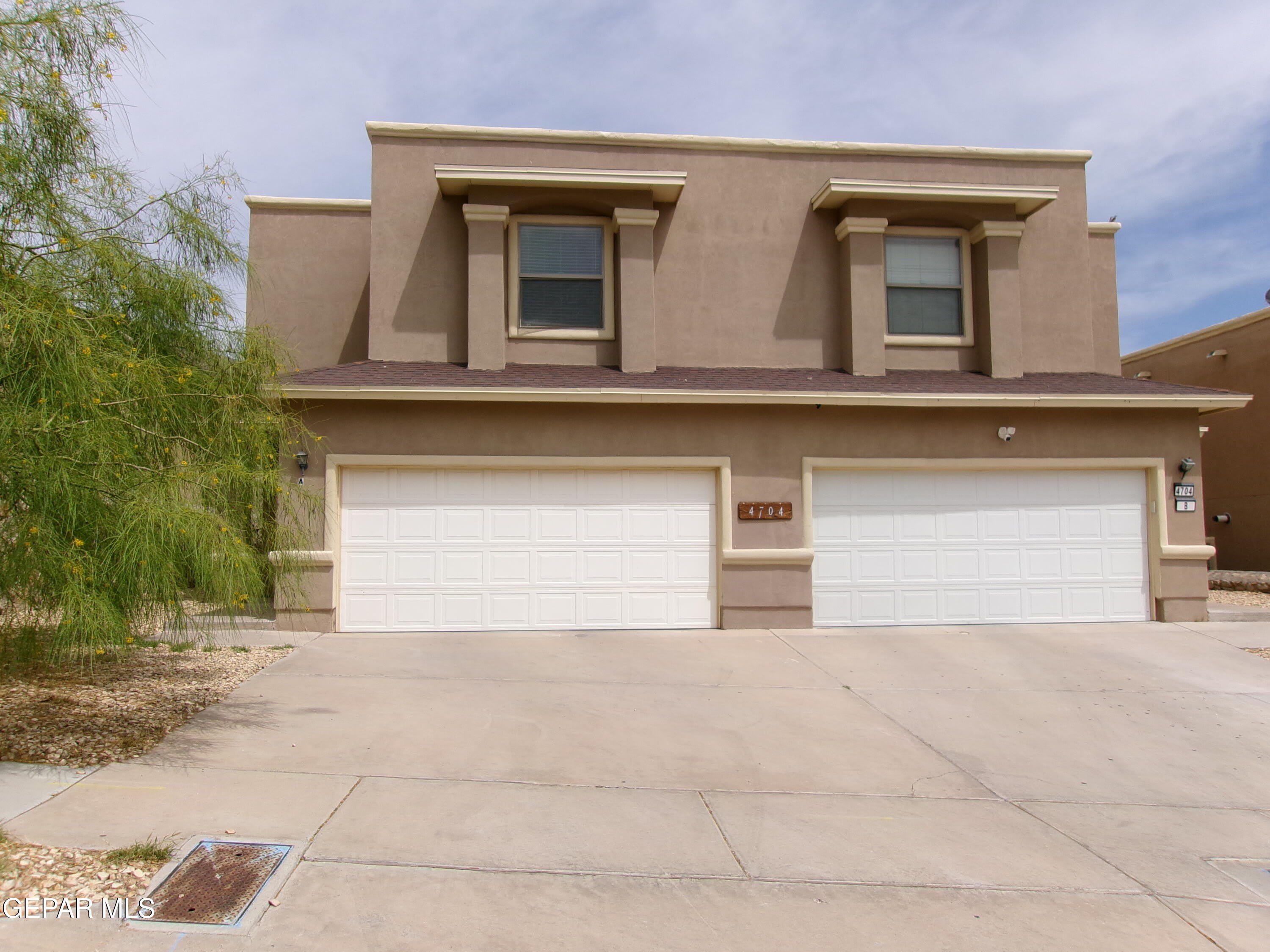 4704 PISTOLERO Lane – photo 1