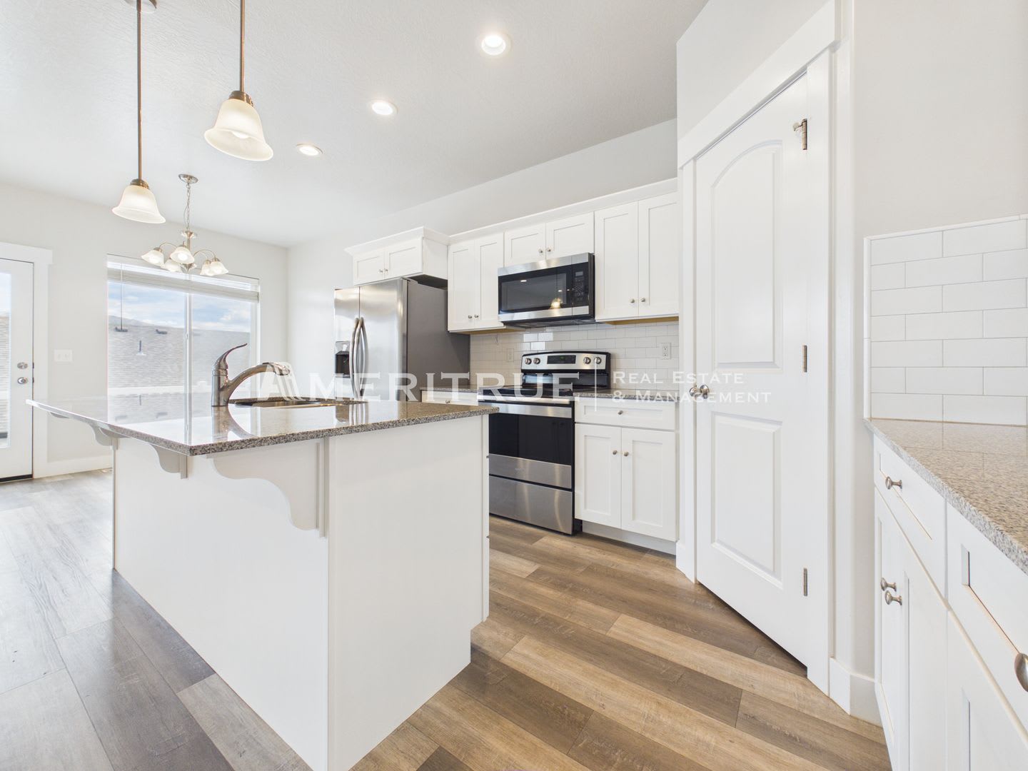 Pet Friendly Brand new Construction – photo 3