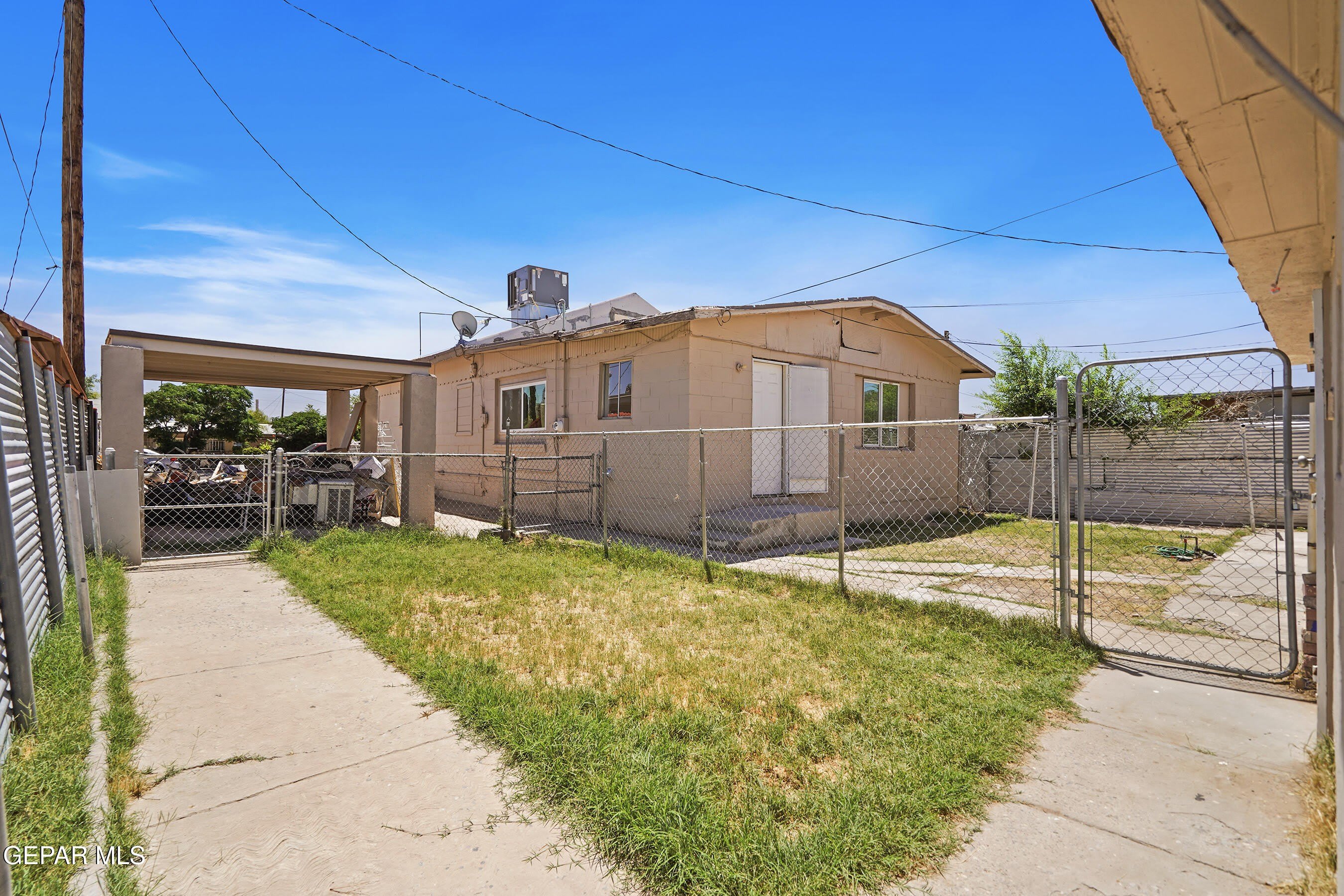 209 N Seville Drive – photo 2