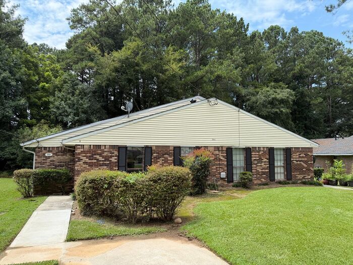 3016 Sonya Lane – photo 1