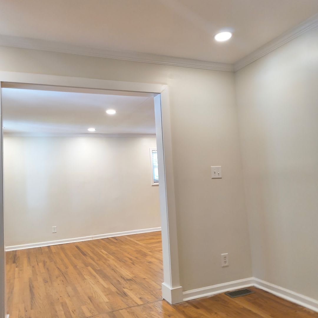 Gorgeous Renovated Bungalow For Rent In Highly Sought After Edgewood Neighborhood! – photo 3