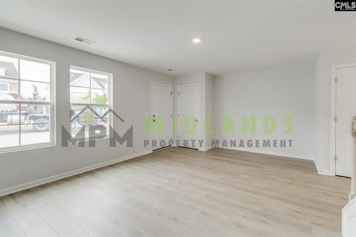 3068 Harborview Drive – photo 4
