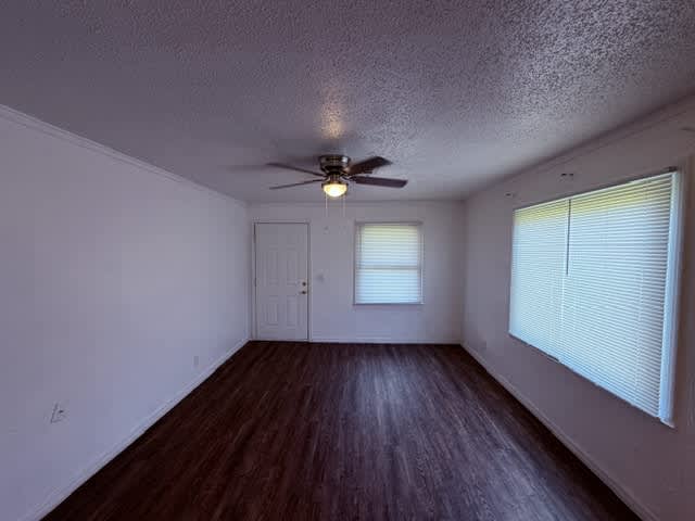 217 W Marshall Dr – photo 4