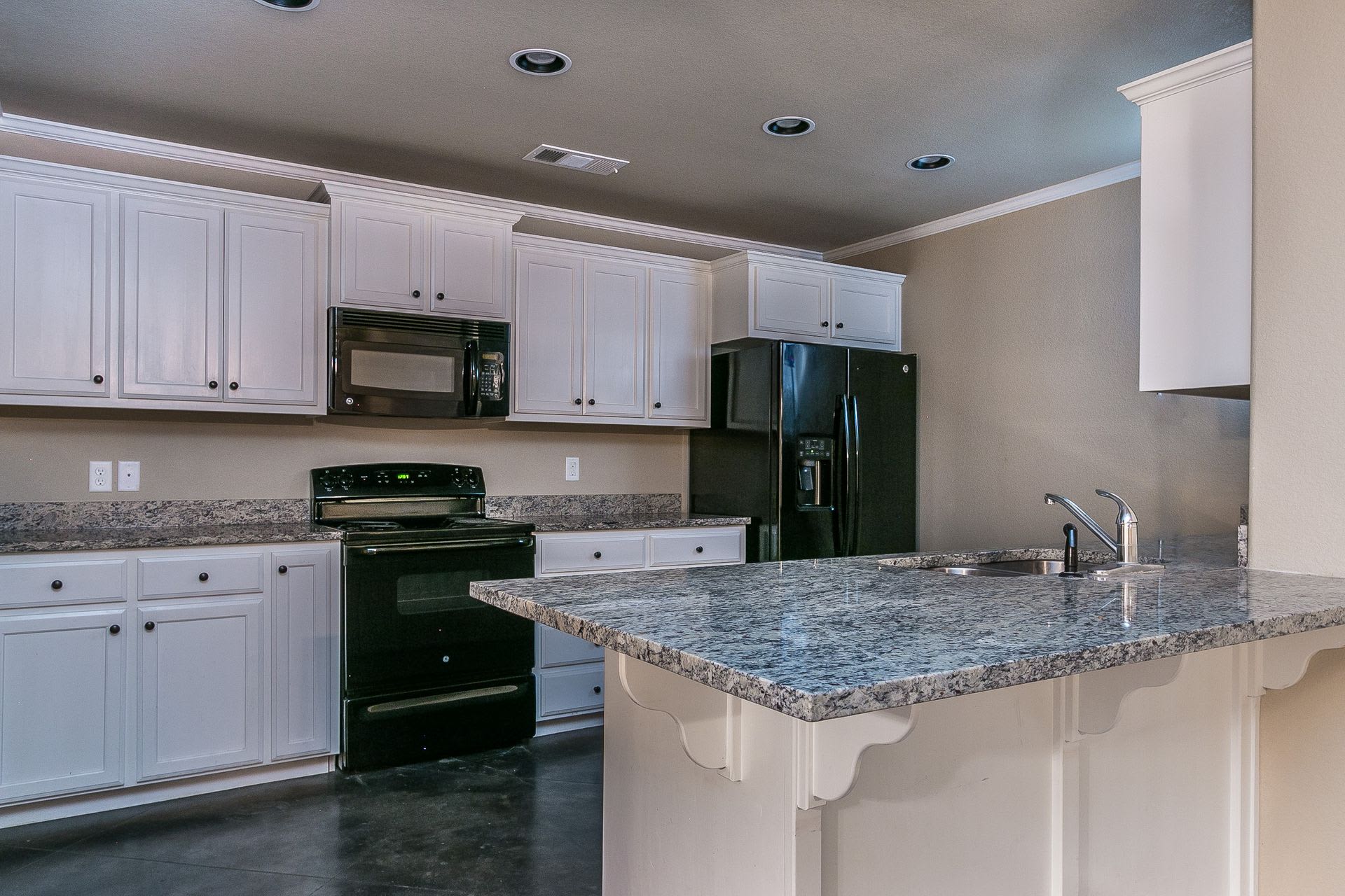 Three bedroom townhome in Tradewinds – photo 5