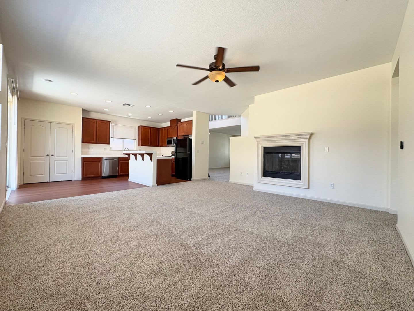 Beautifully Redone 4 Bed 3 Bath In The Lakes Discovery Bay – photo 5