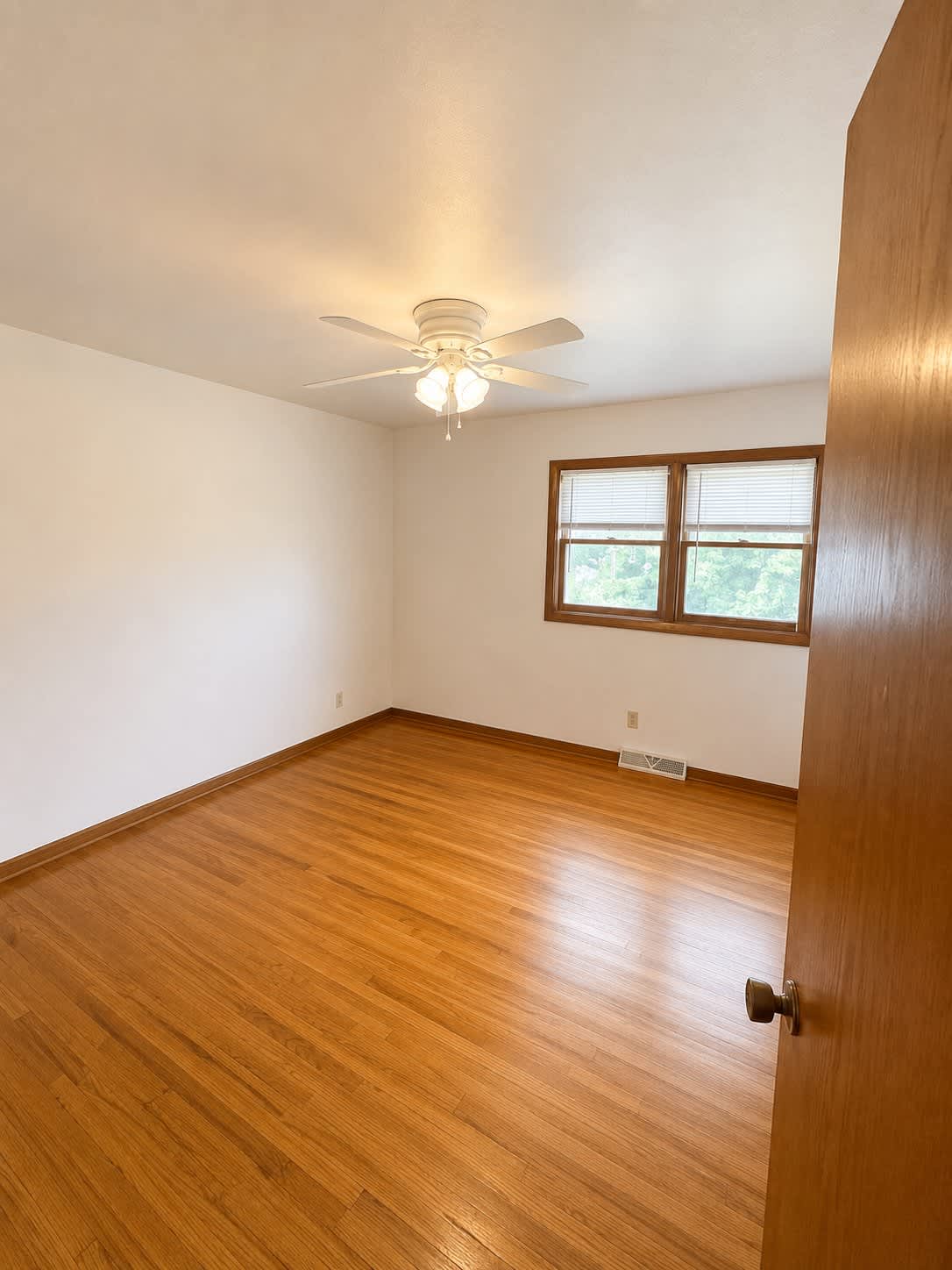 2118 Melrose Drive – photo 5